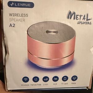 Lenrue Wireless Metal Speaker - Pink